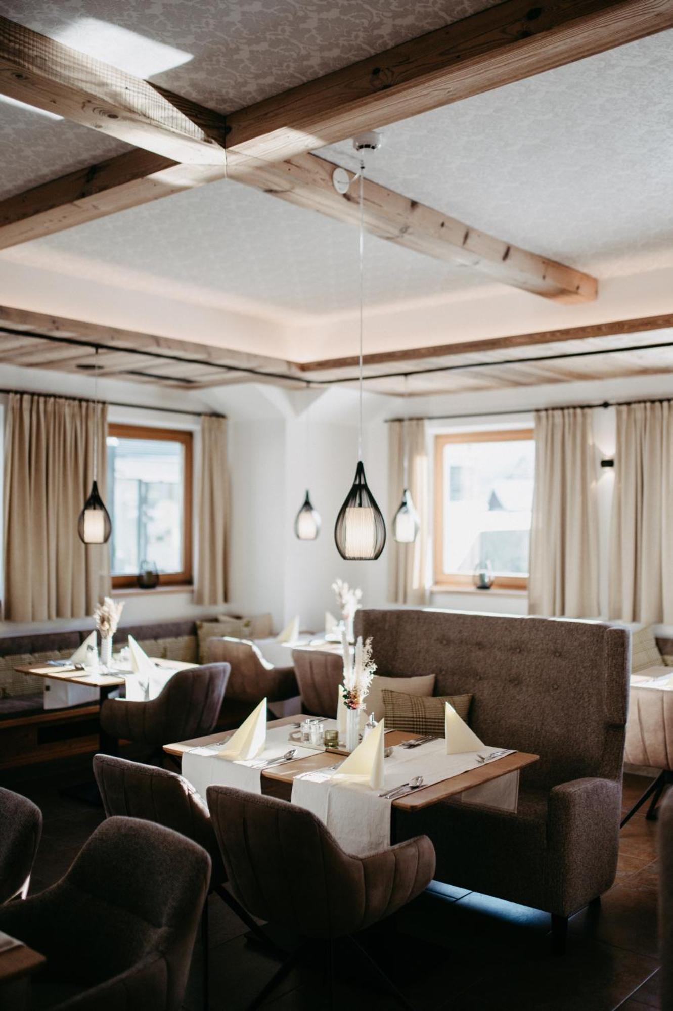 Hotel Brueckenwirt Superior アルテンマルクト・イム・ポンガウ エクステリア 写真