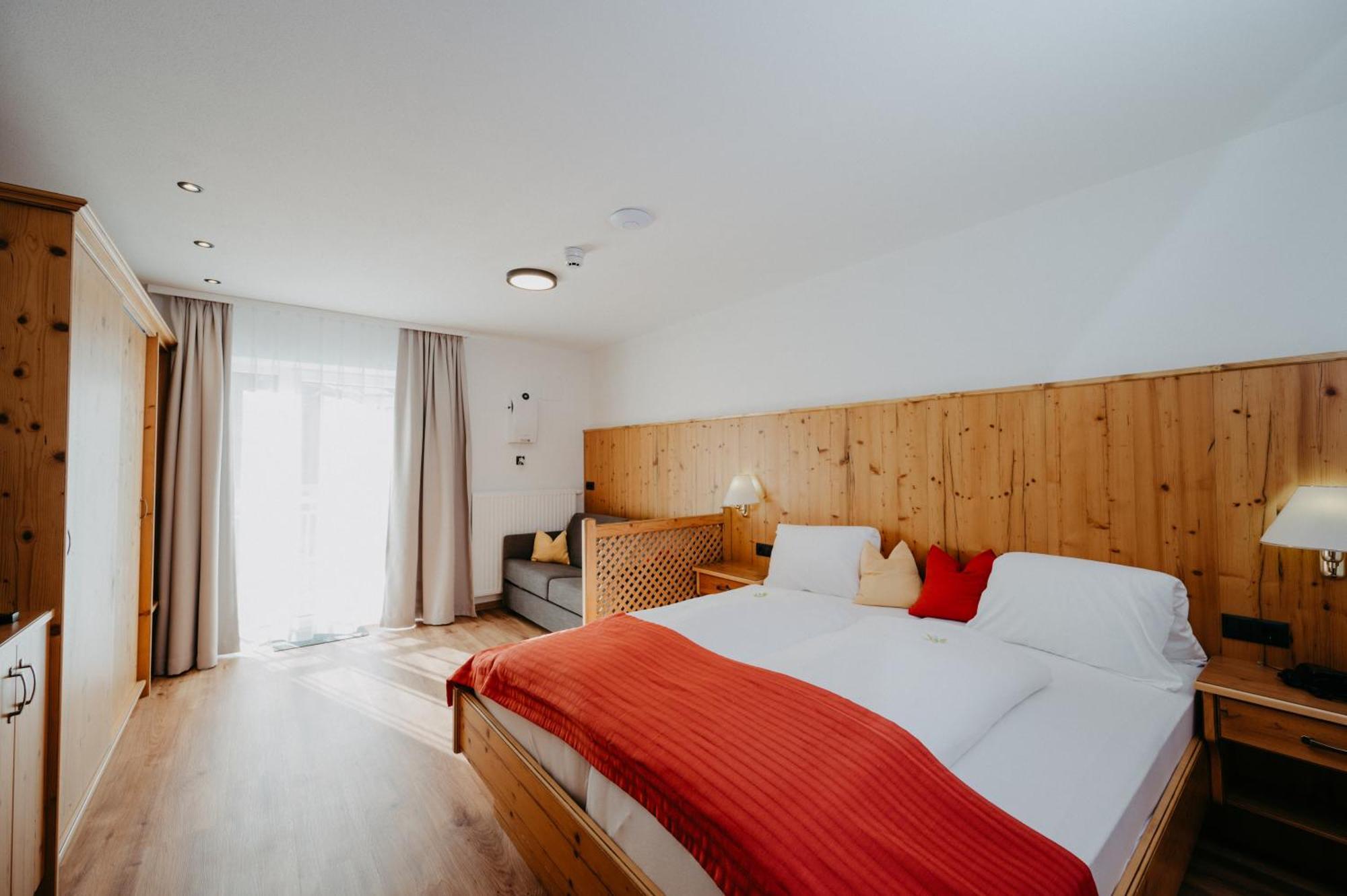 Hotel Brueckenwirt Superior アルテンマルクト・イム・ポンガウ エクステリア 写真