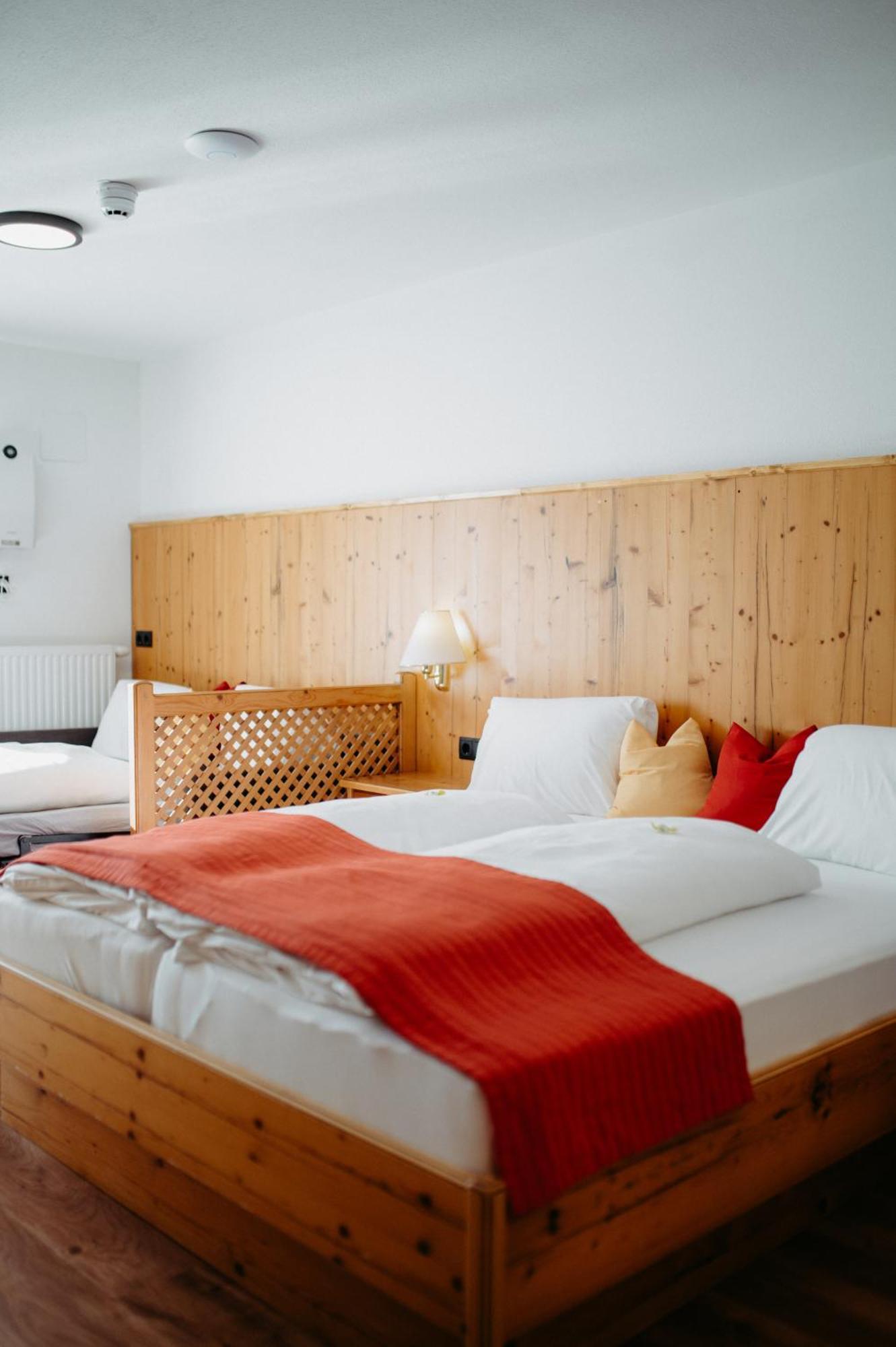 Hotel Brueckenwirt Superior アルテンマルクト・イム・ポンガウ エクステリア 写真