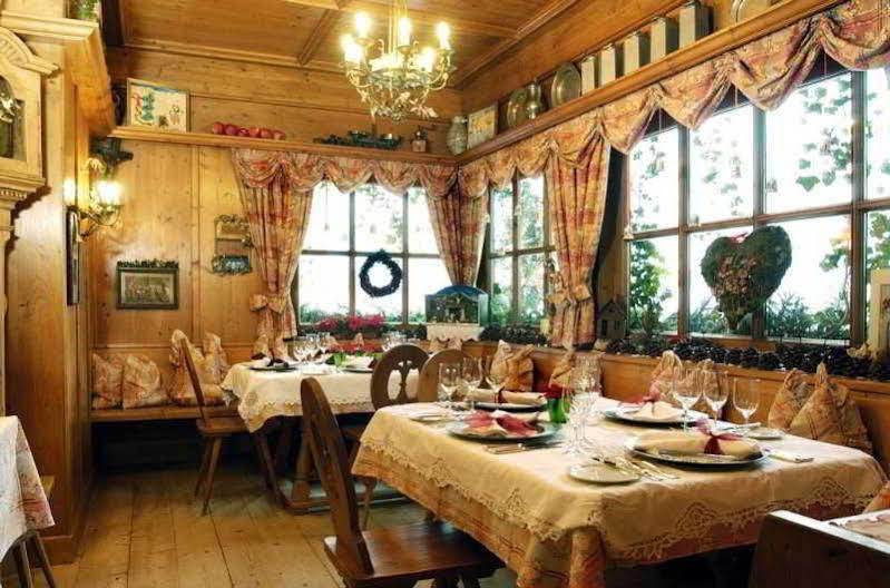 Hotel Brueckenwirt Superior アルテンマルクト・イム・ポンガウ エクステリア 写真