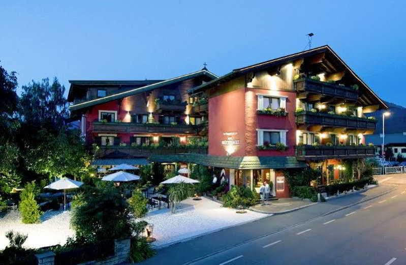 Hotel Brueckenwirt Superior アルテンマルクト・イム・ポンガウ エクステリア 写真